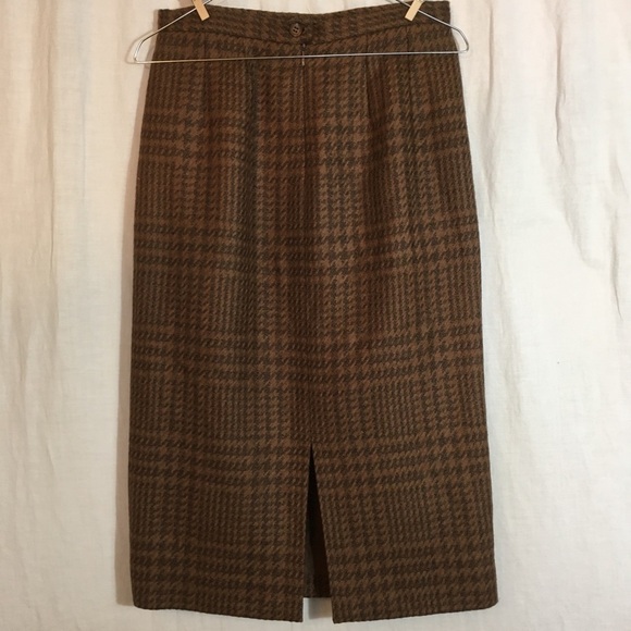 M. Keller Wool Houndstooth Plaid Pencil Skirt - Picture 3 of 8